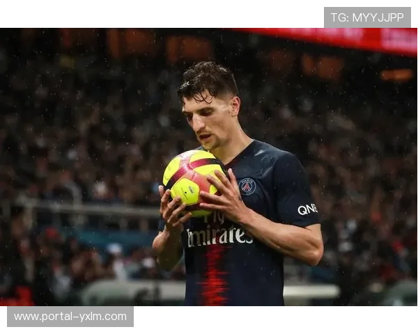 里尔后卫穆尼耶肌肉挫伤,预计缺阵三周